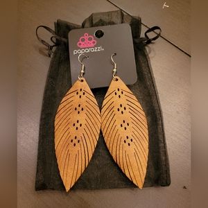 Paparazzi Accessories Feather Design Dangle Earrings